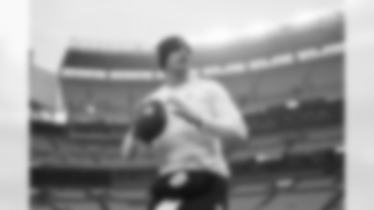 Pittsburgh Steelers quarterback Mason Rudolph (2) during a regular season game between the Pittsburgh Steelers and the Cleveland Browns, Sunday, Dec. 28, 2025 in Cleveland, OH. (Karl Roser / Pittsburgh Steelers)