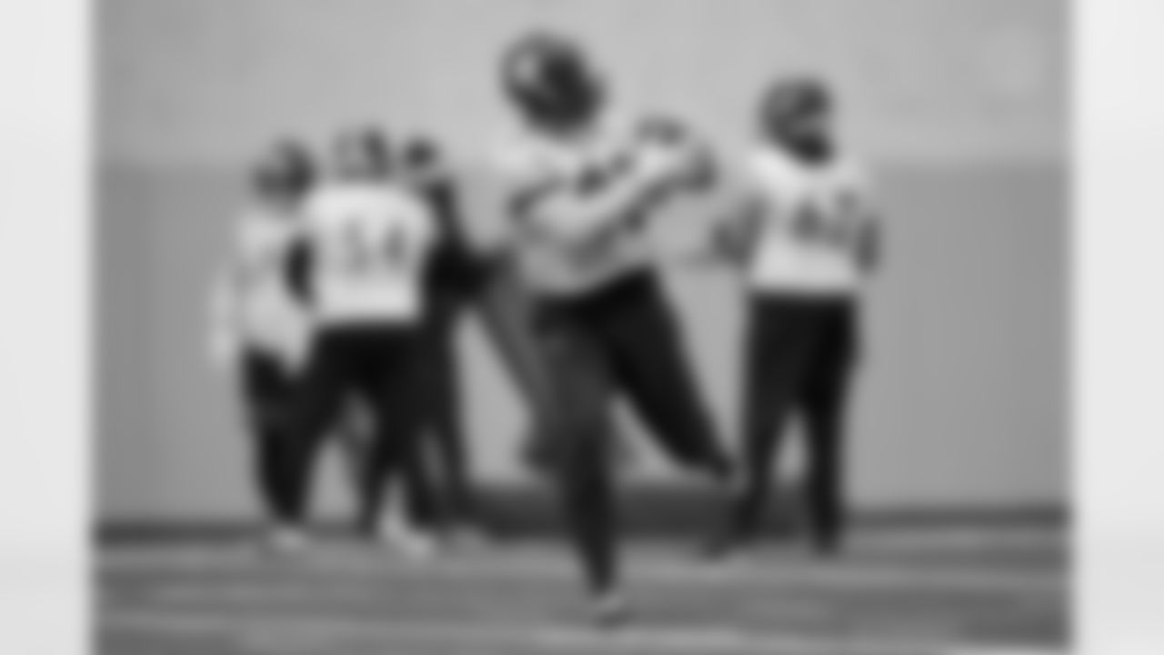 Pittsburgh Steelers tight end/fullback Connor Heyward (83) during practice at the UPMC Rooney Sports Complex preparing for a Week 14 matchup against the Baltimore Ravens, Thursday, Dec. 4, 2025 in Pittsburgh, PA. (Alysa Rubin / Pittsburgh Steelers)