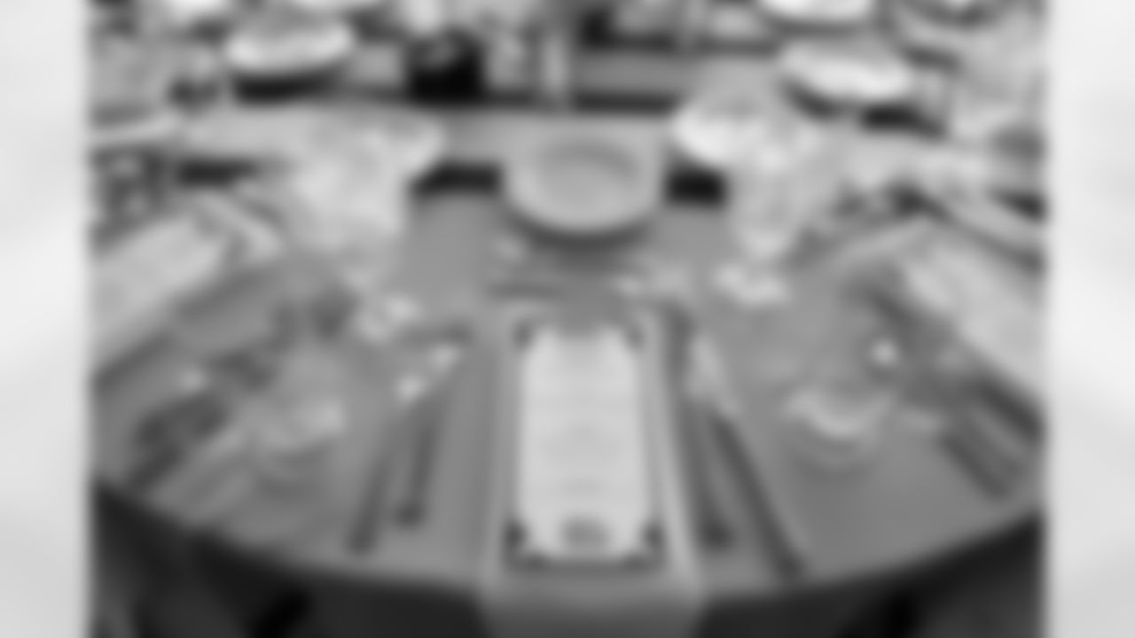 The Pittsburgh Steelers celebrated the 20th anniversary of Super Bowl XL during the Alumni Weekend Dinner at Acrisure Stadium benefitting the UPMC Sports Medicine Concussion Program, Saturday, Nov. 1, 2025 in Pittsburgh, PA. (Alysa Rubin / Pittsburgh Steelers)