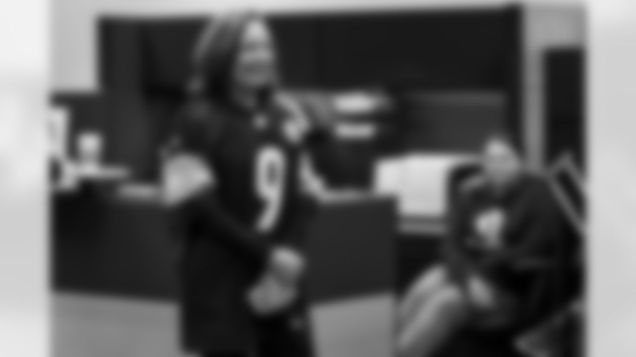 The Pittsburgh Symphony performs holiday music for the Steelers at the UPMC Rooney Sports Complex Thursday, Dec. 18, 2025 in Pittsburgh, PA. (Alysa Rubin / Pittsburgh Steelers)