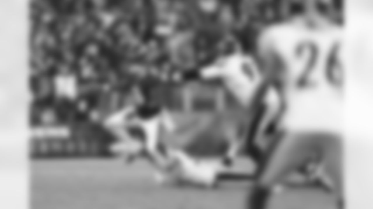 Pittsburgh Steelers linebacker Alex Highsmith (56) and Pittsburgh Steelers defensive tackle Cameron Heyward (97) during a regular season game between the Pittsburgh Steelers and the Baltimore Ravens, Sunday, Dec. 7, 2025 in Baltimore, MD. (Karl Roser / Pittsburgh Steelers)