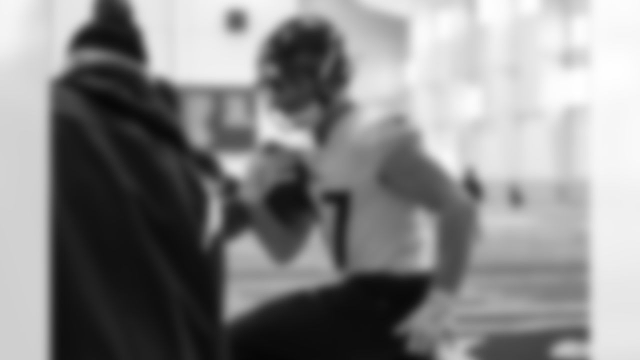 Pittsburgh Steelers tight end Matt Sokol (87) during practice at the UPMC Rooney Sports Complex preparing for a Week 18 matchup against the Baltimore Ravens, Thursday, Jan. 1, 2026 in Pittsburgh, PA. (Alysa Rubin / Pittsburgh Steelers)