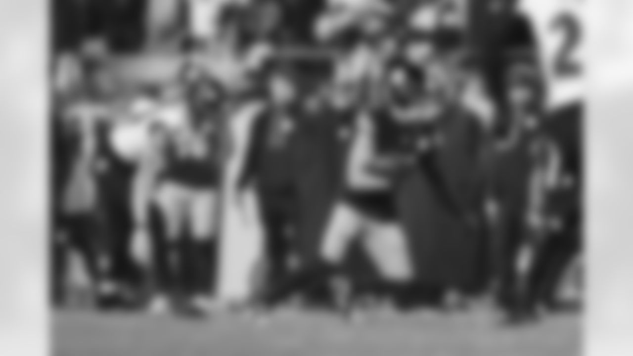 Pittsburgh Steelers wide receiver Adam Thielen (16) during a regular season game between the Pittsburgh Steelers and the Baltimore Ravens, Sunday, Jan. 4, 2026 in Pittsburgh, PA.  (Alysa Rubin / Pittsburgh Steelers)