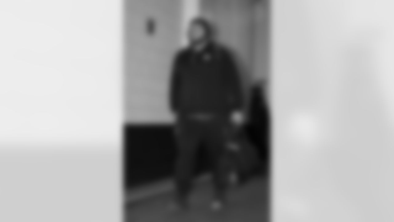 Pittsburgh Steelers center Zach Frazier (54) during a regular season game between the Pittsburgh Steelers and the Cleveland Browns, Sunday, Dec. 28, 2025 in Cleveland, OH. (Alysa Rubin / Pittsburgh Steelers)