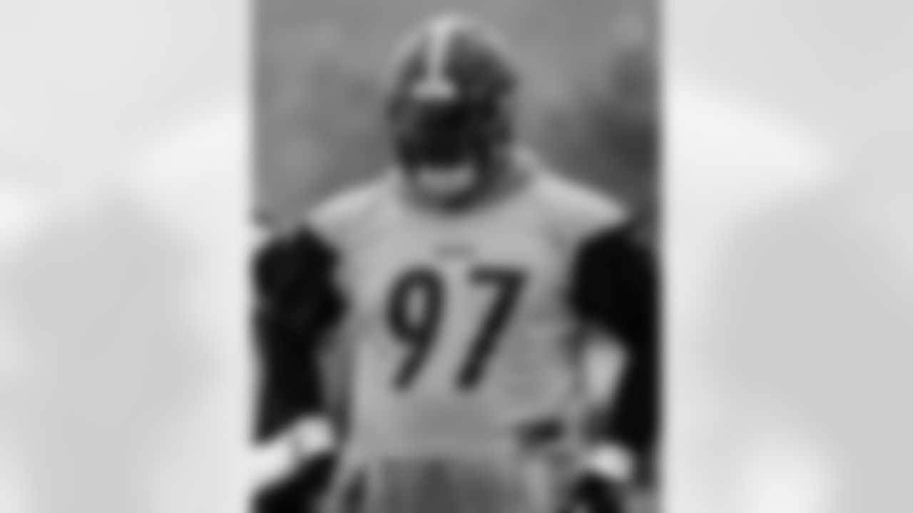 Pittsburgh Steelers defensive tackle Cameron Heyward (97) participates in the Organized Team Activities (OTAs), Wednesday May 28, 2025 at the UPMC Rooney Sports Complex. (James Dotter/ Pittsburgh Steelers)