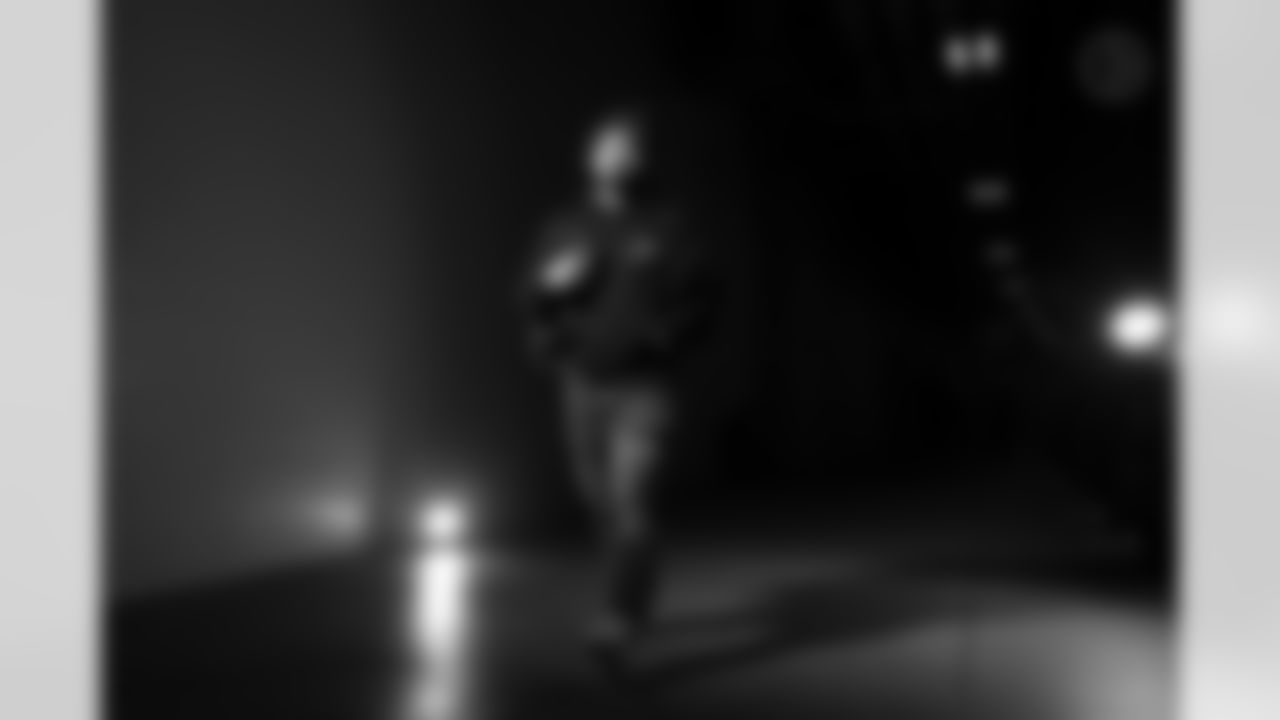 Pittsburgh Steelers running back Jaylen Warren (30) during a regular season game between the Pittsburgh Steelers and the Buffalo Bills, Sunday, Nov. 30, 2025 in Pittsburgh, PA.  (Karl Roser / Pittsburgh Steelers)