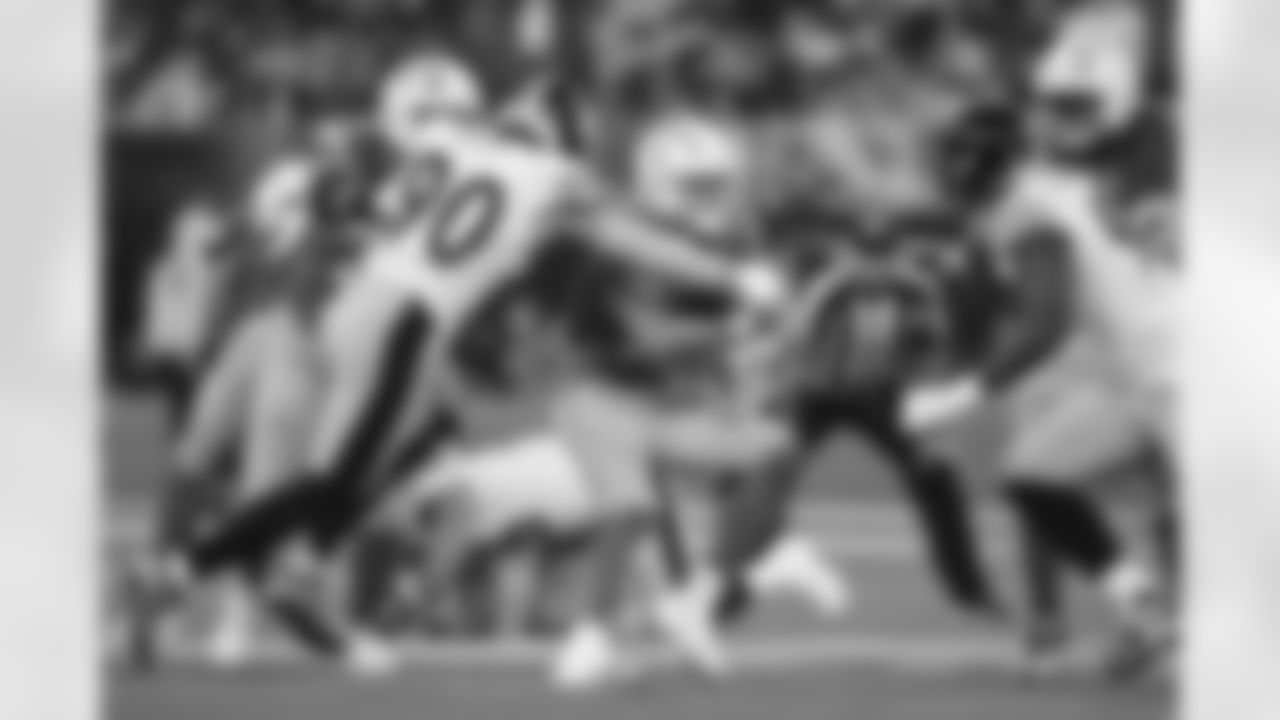 Pittsburgh Steelers linebacker T.J. Watt (90) Pittsburgh Steelers defensive tackle Esezi Otomewo (93) during a regular season game between the Pittsburgh Steelers and the Los Angeles Chargers, Sunday, Nov. 9, 2025 in Inglewood, CA. (Alysa Rubin / Pittsburgh Steelers)