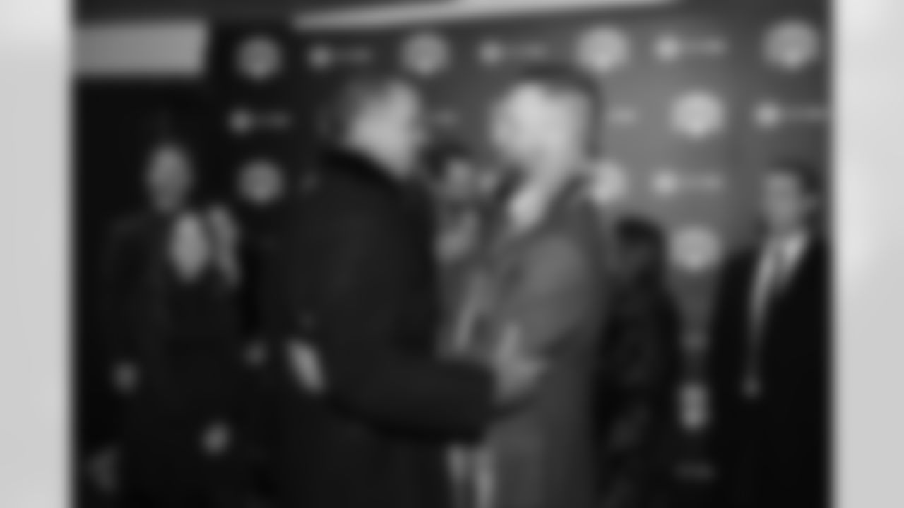 The Pittsburgh Steelers celebrate the 2025 Hall of Honor Class during the Hall of Honor Dinner Ceremony presented by U.S. Steel on Sunday, Dec. 14, 2025 in Pittsburgh, PA. (Karl Roser / Pittsburgh Steelers)