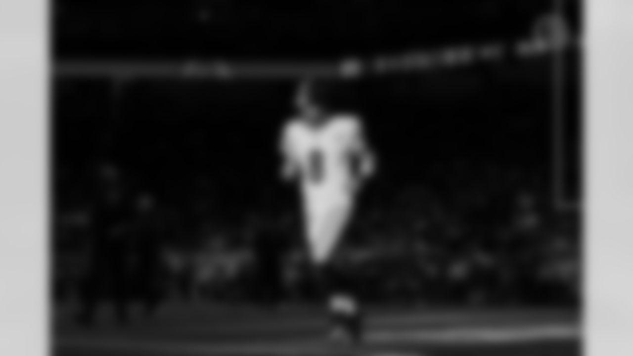 Pittsburgh Steelers quarterback Aaron Rodgers (8) during a regular season game between the Pittsburgh Steelers and the Detroit Lions, Sunday, Dec. 21, 2025 in Detroit, MI. (Alysa Rubin / Pittsburgh Steelers)