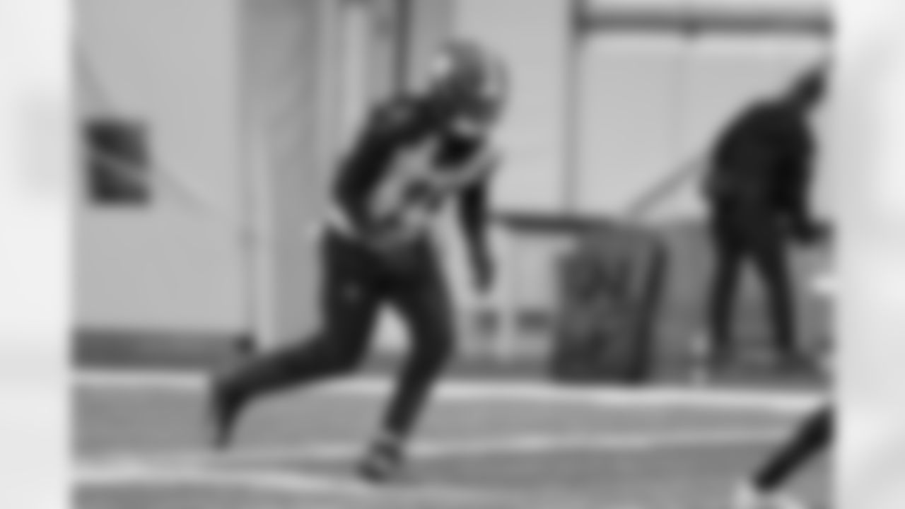 Pittsburgh Steelers safety Kyle Dugger (29) during practice at the UPMC Rooney Sports Complex preparing for a Week 9 matchup against the Indianapolis Colts, Thursday, Oct. 30, 2025 in Pittsburgh, PA. (Karl Roser / Pittsburgh Steelers)