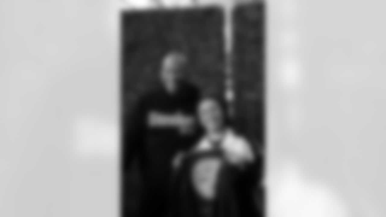 The Steelers welcomed fans from Mexico and Spain for an appreciation party prior to Monday night's game on Sunday, Dec. 14, 2025 in Pittsburgh, PA. (Emilee Fails / Pittsburgh Steelers)