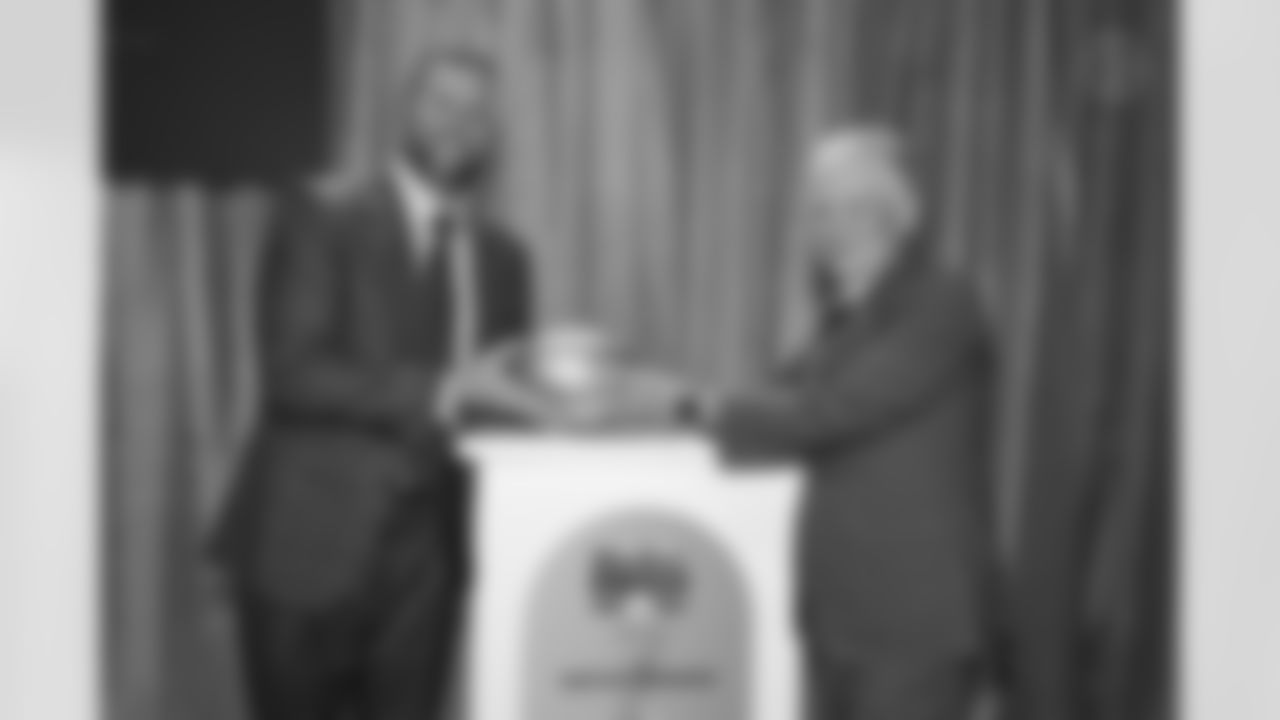 The Pittsburgh Steelers celebrate the 2025 Hall of Honor Class during the Hall of Honor Dinner Ceremony presented by U.S. Steel on Sunday, Dec. 14, 2025 in Pittsburgh, PA. (Karl Roser / Pittsburgh Steelers)