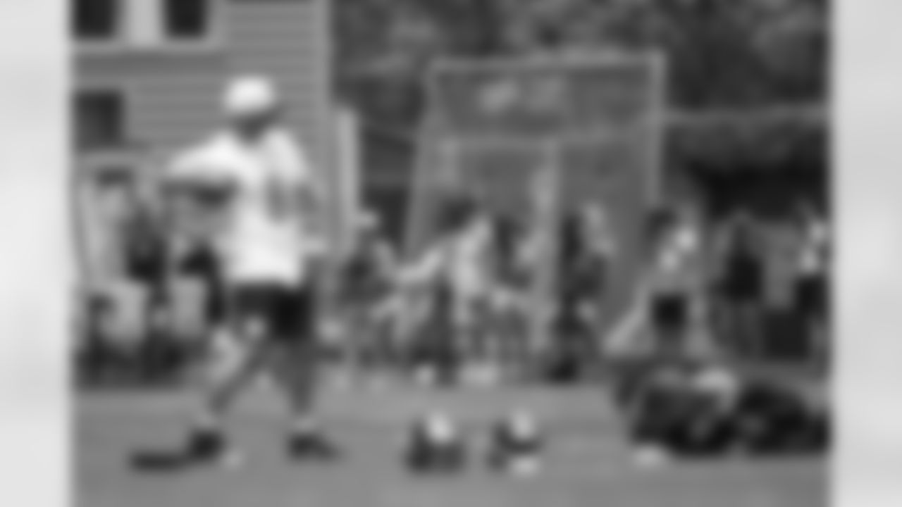 Pittsburgh Steelers quarterback Aaron Rodgers (8) practices at the UPMC Rooney Sports Complex during the 2025 minicamp, Tuesday June 10, 2025. (Alysa Rubin / Pittsburgh Steelers)