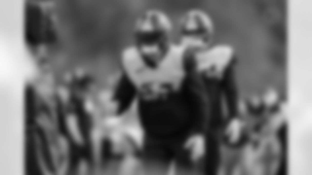 Pittsburgh Steelers linebacker Cole Holcomb (55) during practice at the UPMC Rooney Sports Complex preparing for a Week 9 matchup against the Indianapolis Colts, Wednesday, Oct. 29, 2025 in Pittsburgh, PA. (Alysa Rubin / Pittsburgh Steelers)