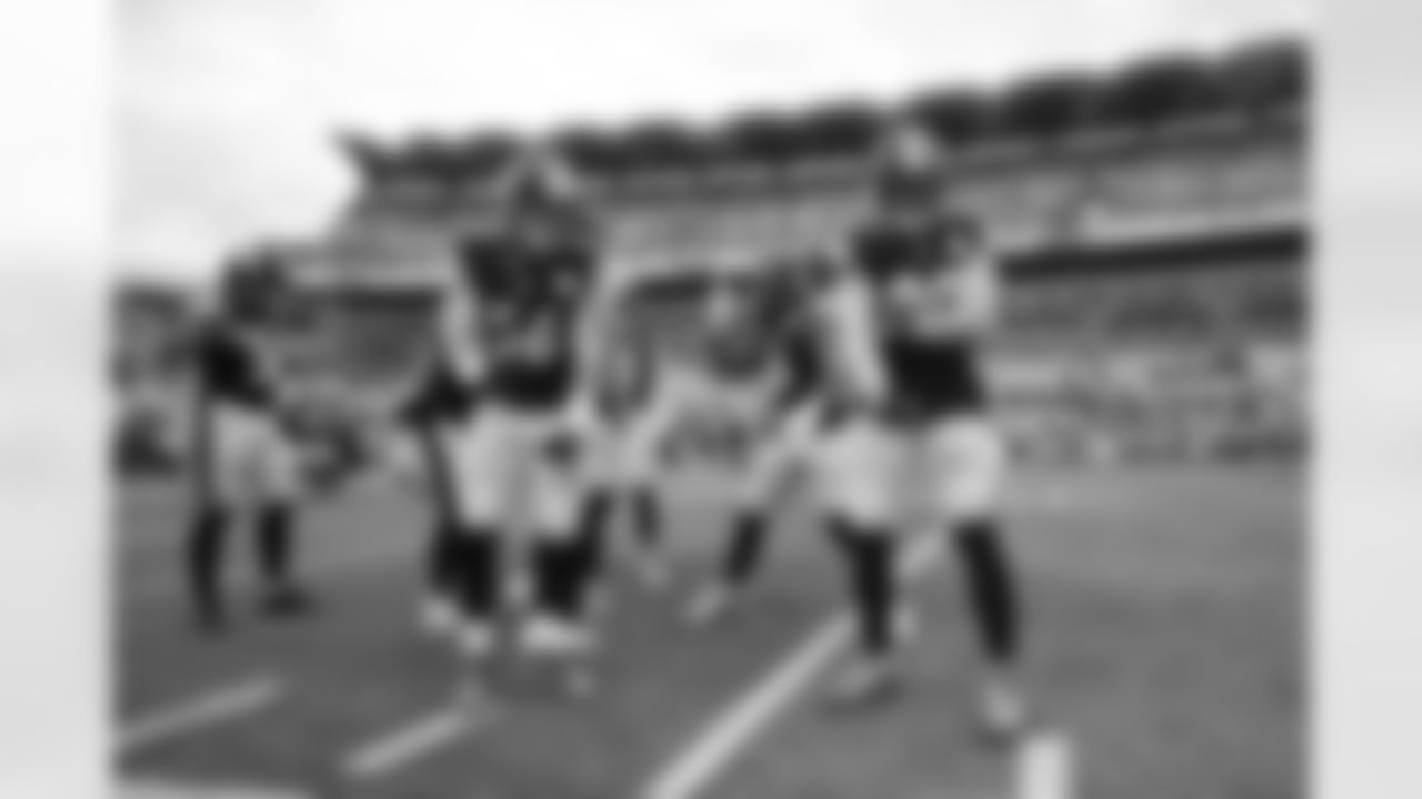 Pittsburgh Steelers linebacker T.J. Watt (90) and linebacker Alex Highsmith (56) during a regular season game between the Pittsburgh Steelers and the Buffalo Bills, Sunday, Nov. 30, 2025 in Pittsburgh, PA.  (Alysa Rubin / Pittsburgh Steelers)