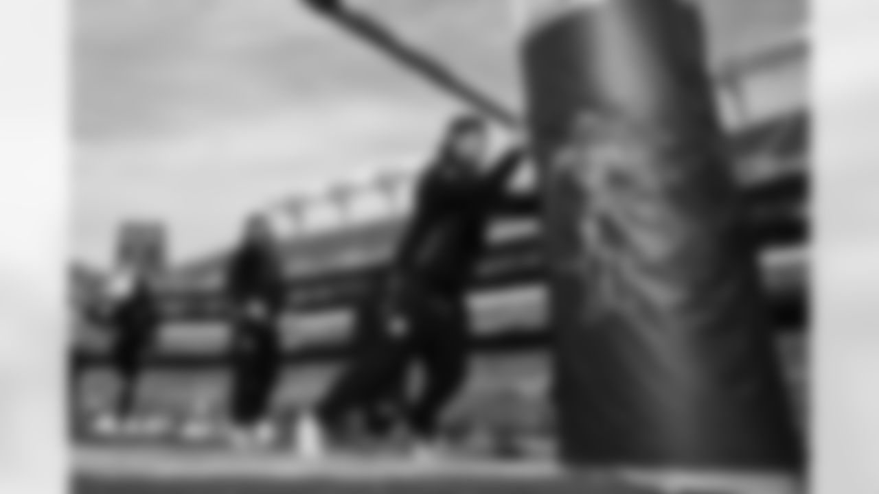 Pittsburgh Steelers linebacker Carson Bruener (44) during a regular season game between the Pittsburgh Steelers and the Baltimore Ravens, Sunday, Dec. 7, 2025 in Baltimore, MD. (Alysa Rubin / Pittsburgh Steelers)