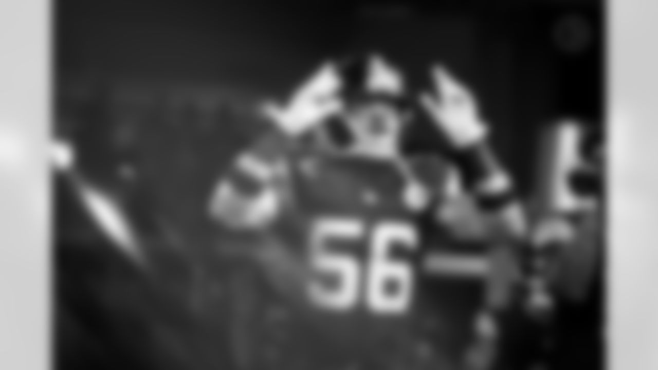 Pittsburgh Steelers linebacker Alex Highsmith (56) during a regular season game between the Pittsburgh Steelers and the Miami Dolphins, Monday, Dec. 15, 2025 in Pittsburgh, PA. (Jared Wickerham / Pittsburgh Steelers)