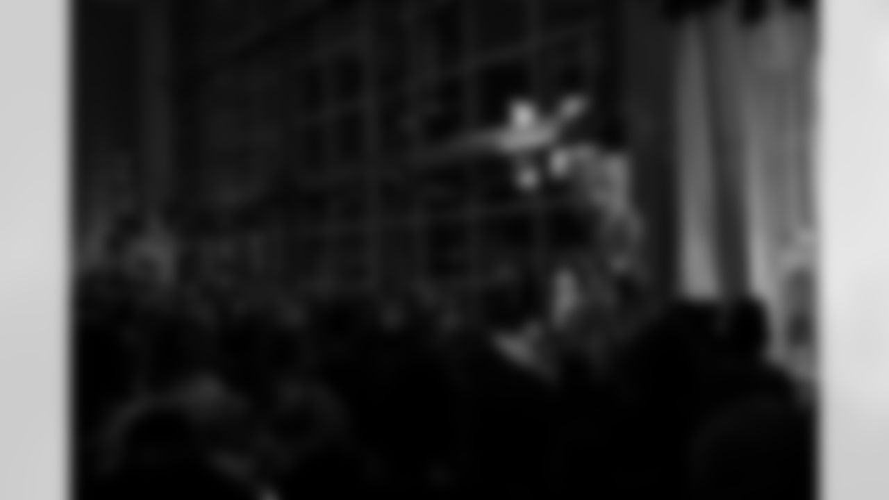 The Pittsburgh Steelers celebrate the 2025 Hall of Honor Class during the Hall of Honor Dinner Ceremony presented by U.S. Steel on Sunday, Dec. 14, 2025 in Pittsburgh, PA. (Alysa Rubin / Pittsburgh Steelers)