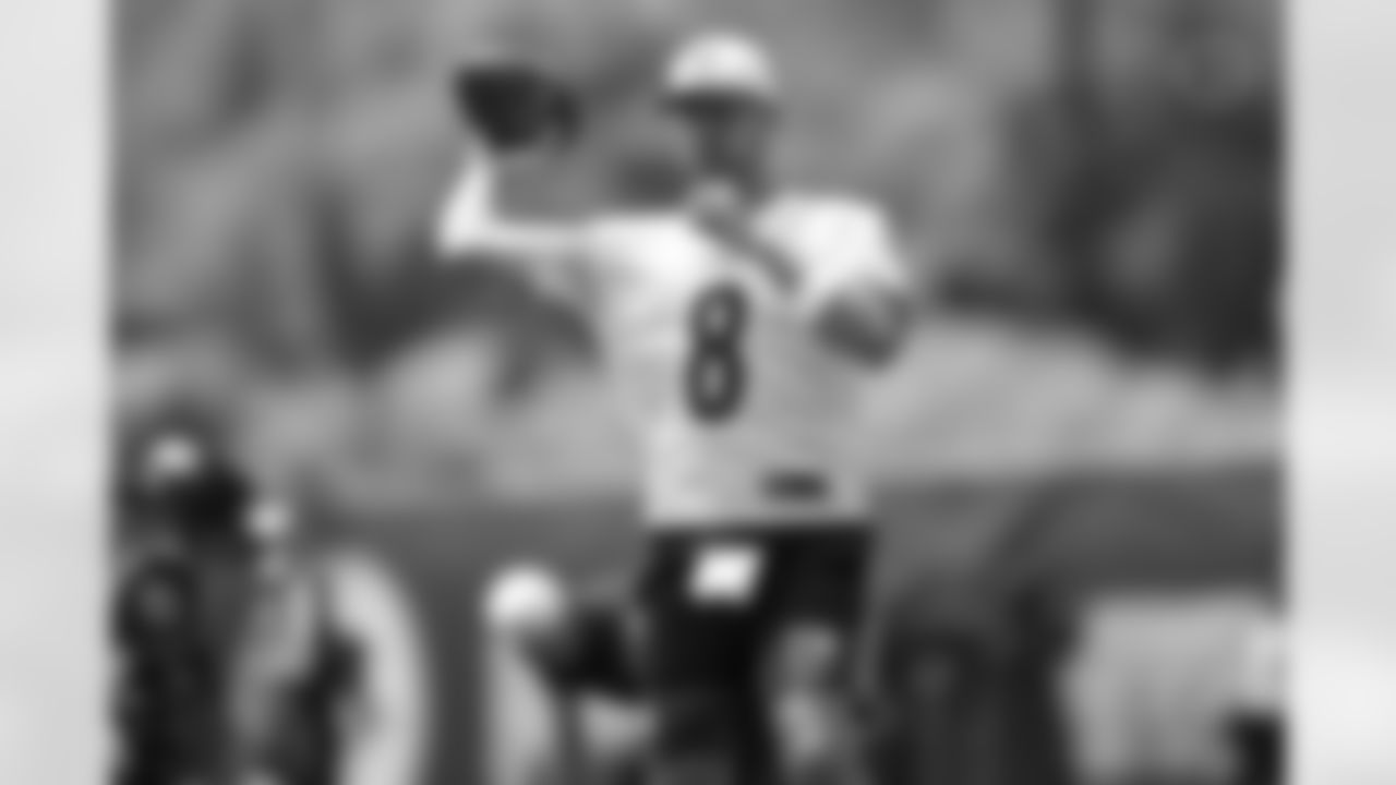 Pittsburgh Steelers quarterback Aaron Rodgers (8) practices at the UPMC Rooney Sports Complex during the 2025 minicamp, Thursday June 12, 2025. (Alysa Rubin / Pittsburgh Steelers)