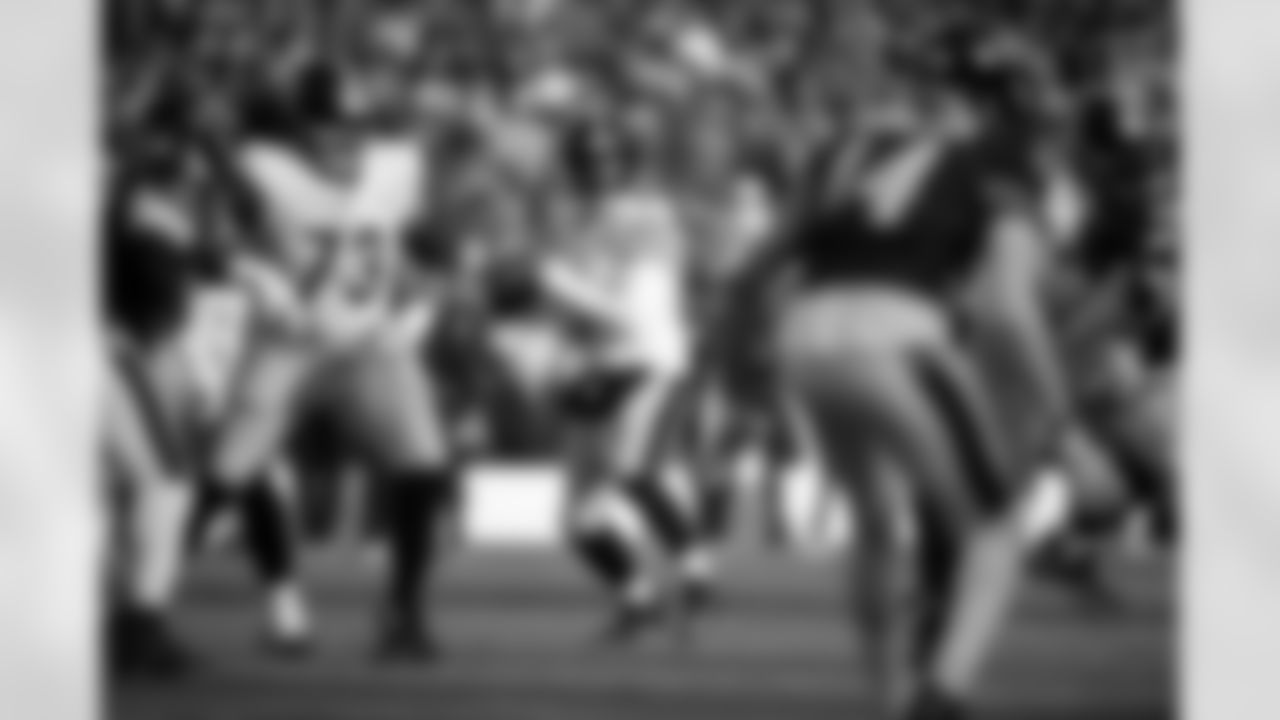 Pittsburgh Steelers quarterback Aaron Rodgers (8) looks to throw the ball during a regular season game between the Pittsburgh Steelers and the Baltimore Ravens, Sunday, Dec. 7, 2025 in Baltimore, MD. The Steelers defeated the Ravens 27-22. (Karl Roser / Pittsburgh Steelers)