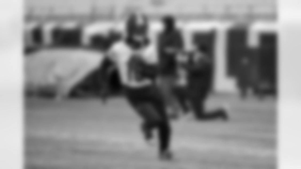 Pittsburgh Steelers wide receiver Adam Thielen (16) during practice at Acrisure Stadium preparing for a Week 18 matchup against the Baltimore Ravens, Friday, Jan. 2, 2026 in Pittsburgh, PA. (Karl Roser / Pittsburgh Steelers)