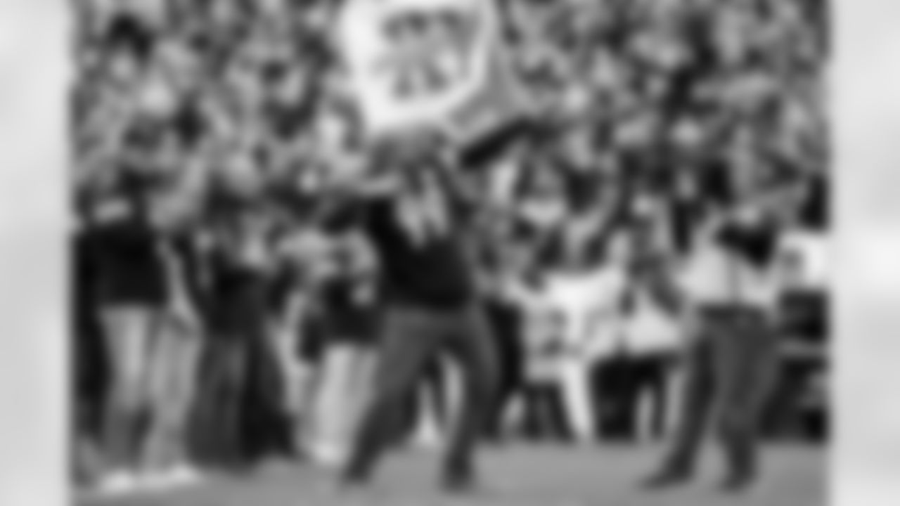 The Pittsburgh Steelers celebrated the 20th anniversary of Super Bowl XL during halftime of a regular season game between the Pittsburgh Steelers and the Indianapolis Colts, Sunday, Nov. 2, 2025 in Pittsburgh, PA. (Alysa Rubin / Pittsburgh Steelers)