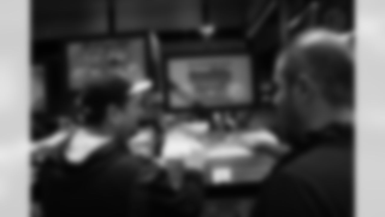 The Steelers welcomed fans from Mexico and Spain for an appreciation party prior to Monday night's game on Sunday, Dec. 14, 2025 in Pittsburgh, PA. (Emilee Fails / Pittsburgh Steelers)