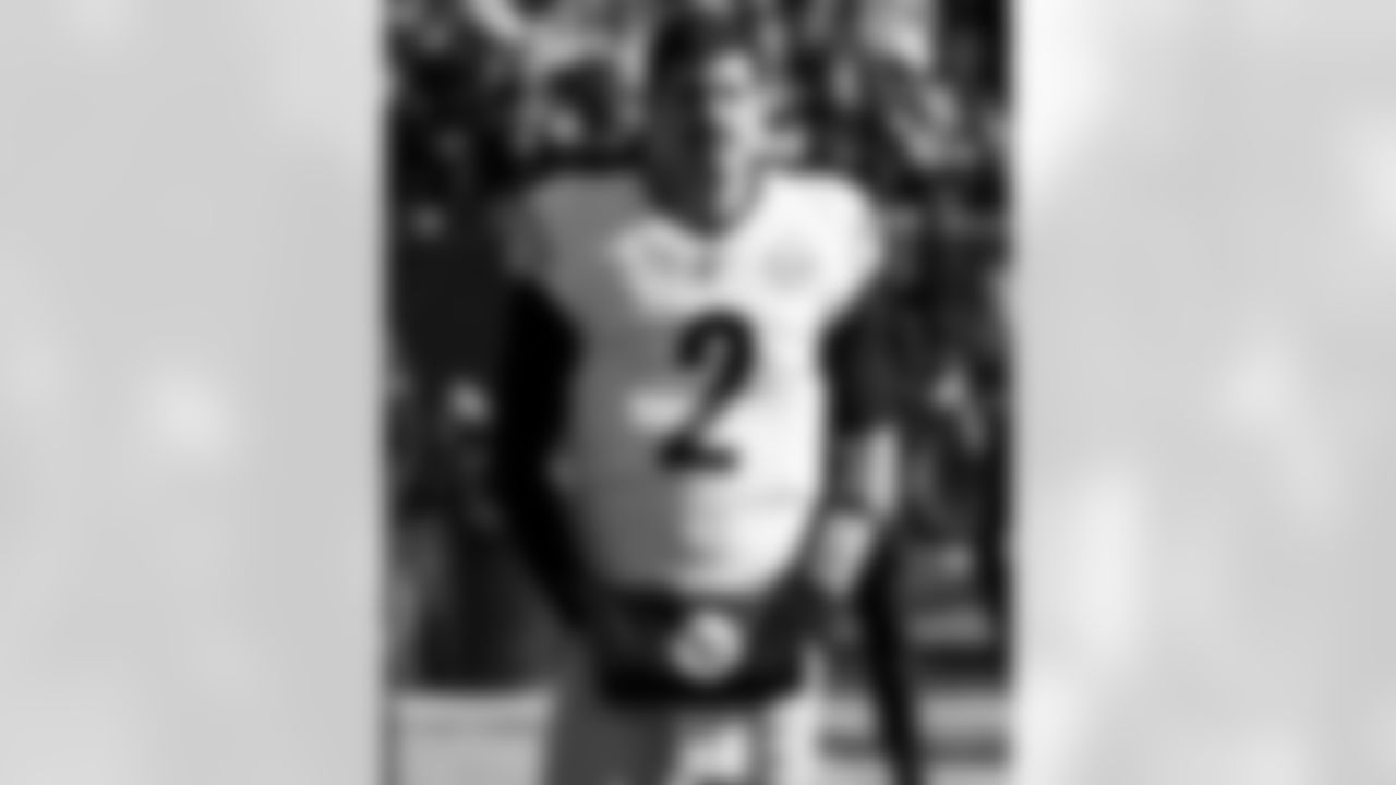 Pittsburgh Steelers quarterback Mason Rudolph (2) prior to a regular season game between the Pittsburgh Steelers and the Chicago Bears, Sunday, Nov. 23, 2025 in Chicago, IL. The Bears beat the Steelers 31-28. (Alysa Rubin / Pittsburgh Steelers)