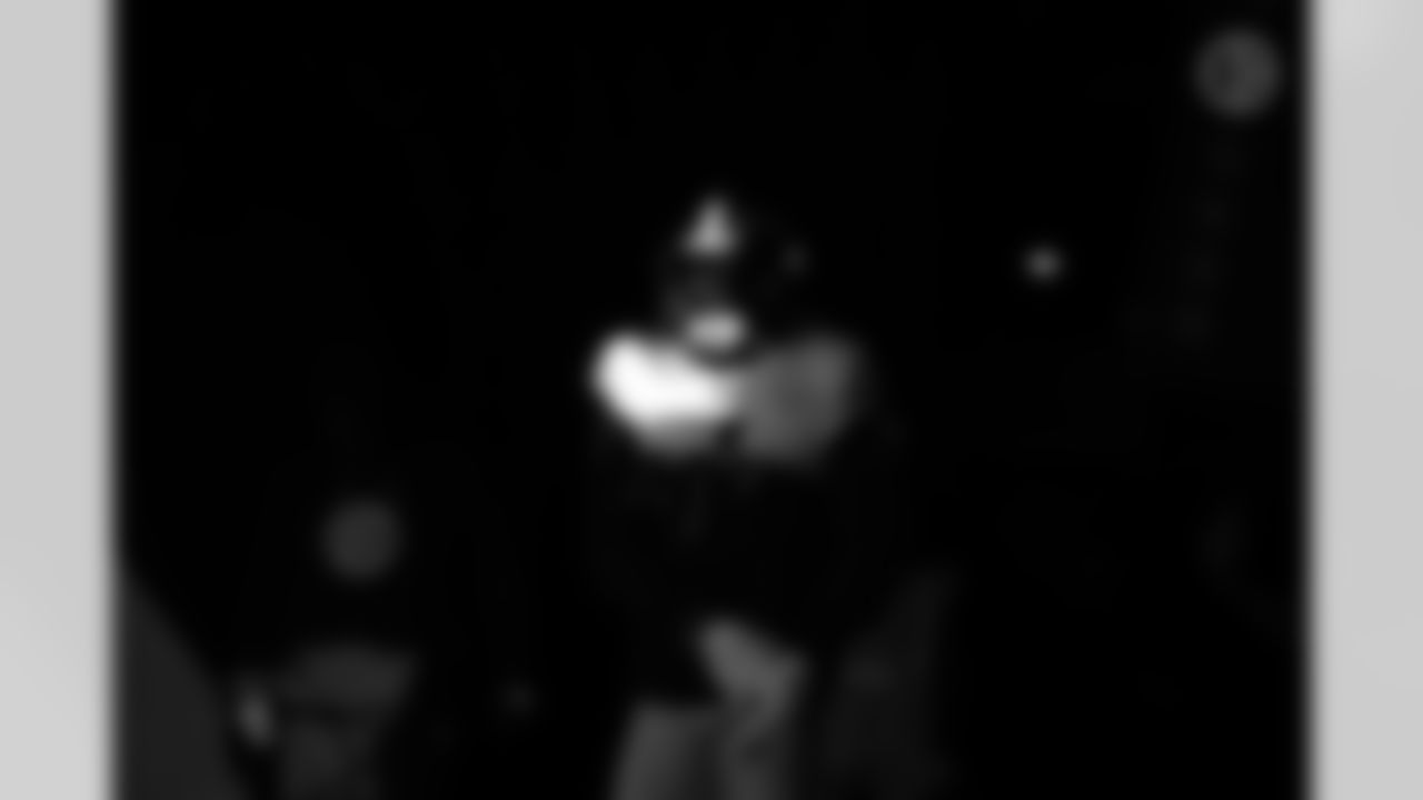 Pittsburgh Steelers wide receiver DK Metcalf (4) during a regular season game between the Pittsburgh Steelers and the Chicago Bears, Sunday, Nov. 23, 2025 in Chicago, IL. (Alysa Rubin / Pittsburgh Steelers)