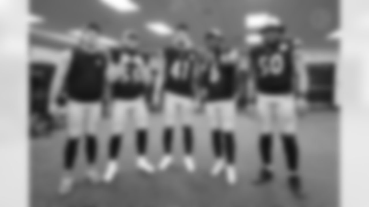 Pittsburgh Steelers linebacker Carson Bruener (44), linebacker Malik Harrison (50), Cole Holcomb (55), linebacker Patrick Queen (6) and linebacker Payton Wilson (41) during a regular season game between the Pittsburgh Steelers and the Baltimore Ravens, Sunday, Jan. 4, 2026 in Pittsburgh, PA.  (Karl Roser / Pittsburgh Steelers)