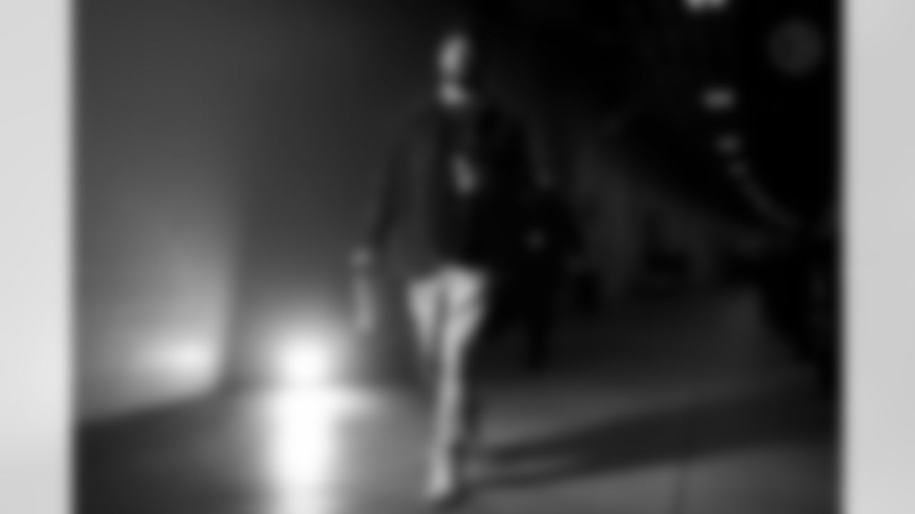 Pittsburgh Steelers wide receiver Adam Thielen (16) during a regular season game between the Pittsburgh Steelers and the Baltimore Ravens, Sunday, Jan. 4, 2026 in Pittsburgh, PA. (Karl Roser / Pittsburgh Steelers)