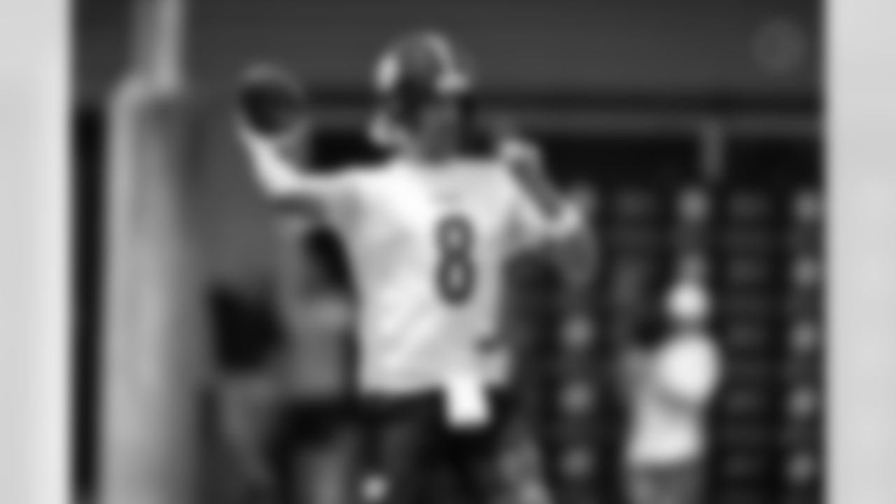Pittsburgh Steelers quarterback Aaron Rodgers (8) practices at the UPMC Rooney Sports Complex during the 2025 minicamp, Tuesday June 10, 2025. (Karl Roser / Pittsburgh Steelers)