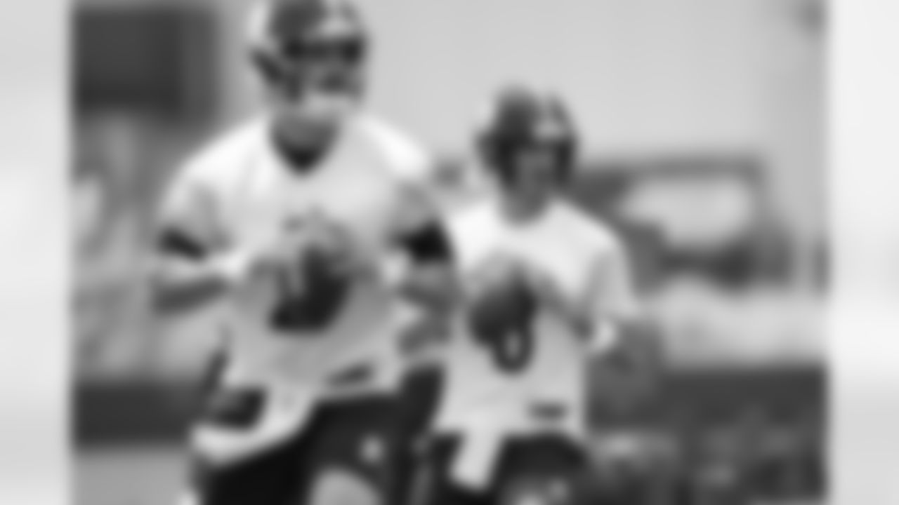 Pittsburgh Steelers quarterback Aaron Rodgers (8) practices at the UPMC Rooney Sports Complex during the 2025 minicamp, Tuesday June 10, 2025. (Karl Roser / Pittsburgh Steelers)