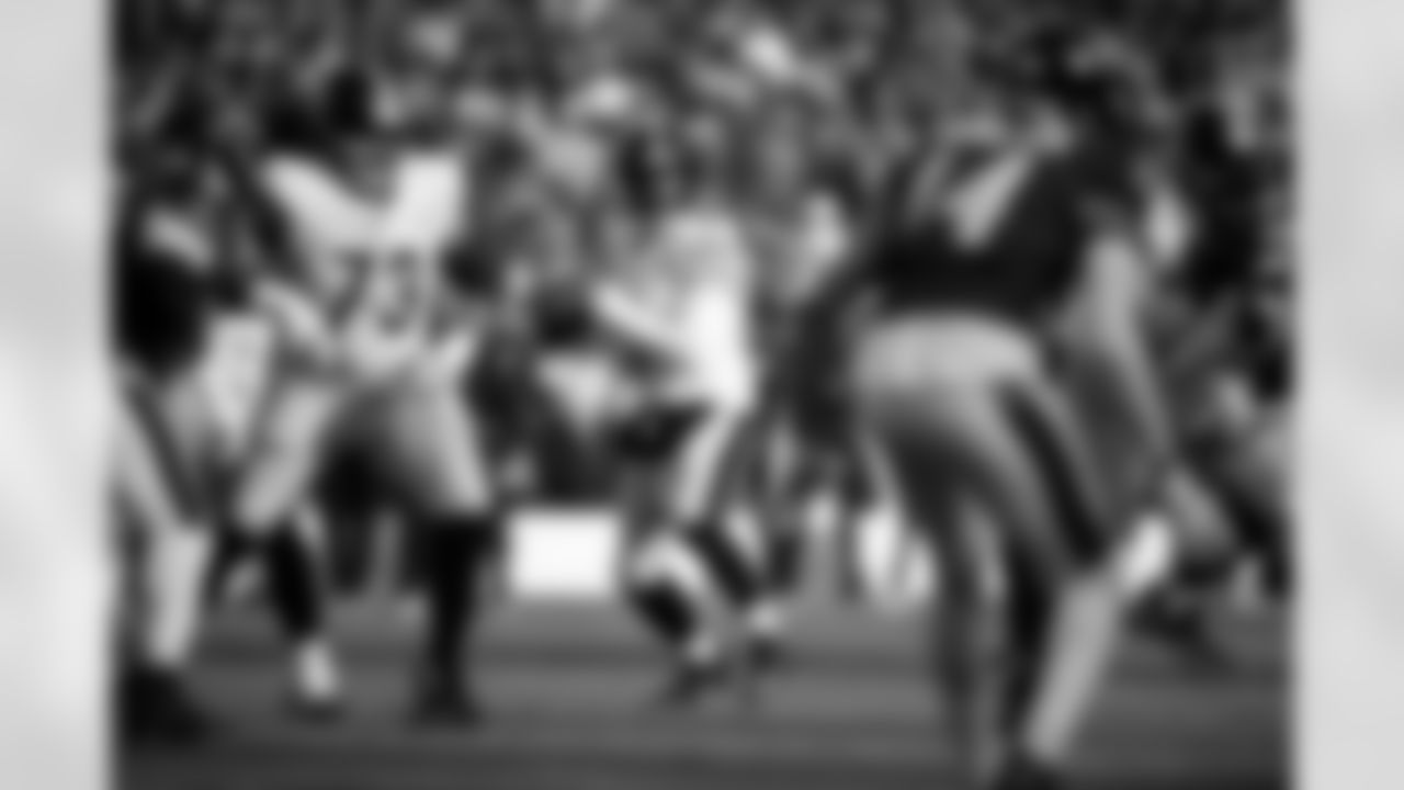 Pittsburgh Steelers quarterback Aaron Rodgers (8) during a regular season game between the Pittsburgh Steelers and the Baltimore Ravens, Sunday, Dec. 7, 2025 in Baltimore, MD. The Steelers defeated the Ravens 27-22. (Karl Roser / Pittsburgh Steelers)