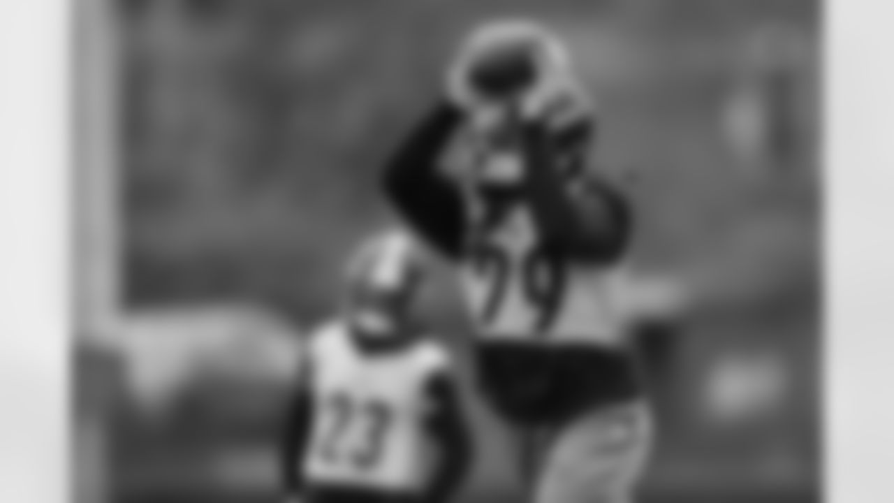 Pittsburgh Steelers safety Kyle Dugger (29) during practice at the UPMC Rooney Sports Complex preparing for a Week 12 matchup against the Chicago Bears, Wednesday, Nov. 19, 2025 in Pittsburgh, PA. (Alysa Rubin / Pittsburgh Steelers)