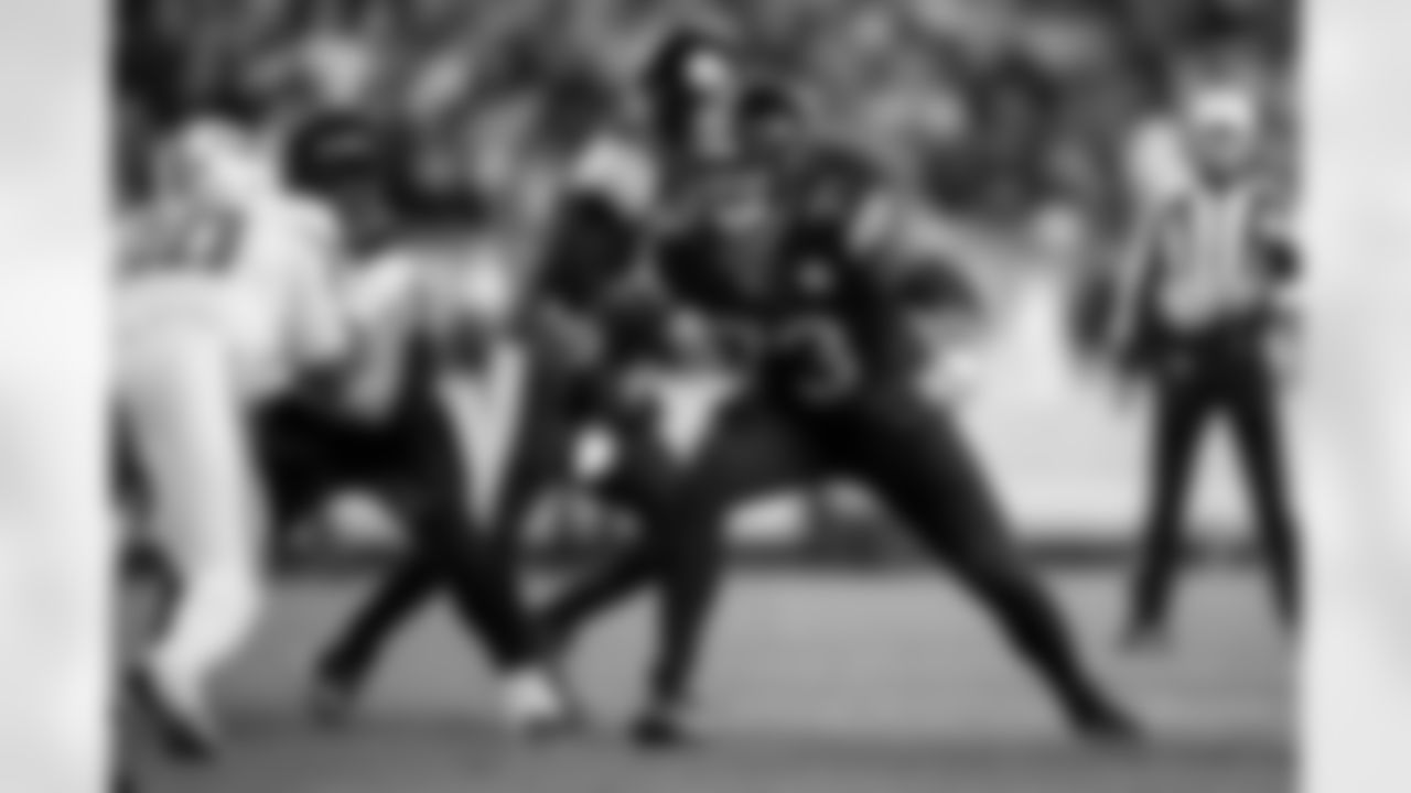 Pittsburgh Steelers offensive lineman Isaac Seumalo (73) during a regular season game between the Pittsburgh Steelers and the Miami Dolphins, Monday, Dec. 15, 2025 in Pittsburgh, PA. The Steelers defeated the Dolphins 28-15. (Karl Roser / Pittsburgh Steelers)