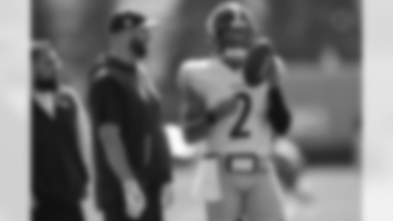 Pittsburgh Steelers quarterback Justin Fields (2) during practice at the UPMC Rooney Sports Complex preparing for a Week 2 matchup against the Denver Broncos, Wednesday, Sept. 11, 2024 in Pittsburgh, PA. (Alysa Rubin / Pittsburgh Steelers)