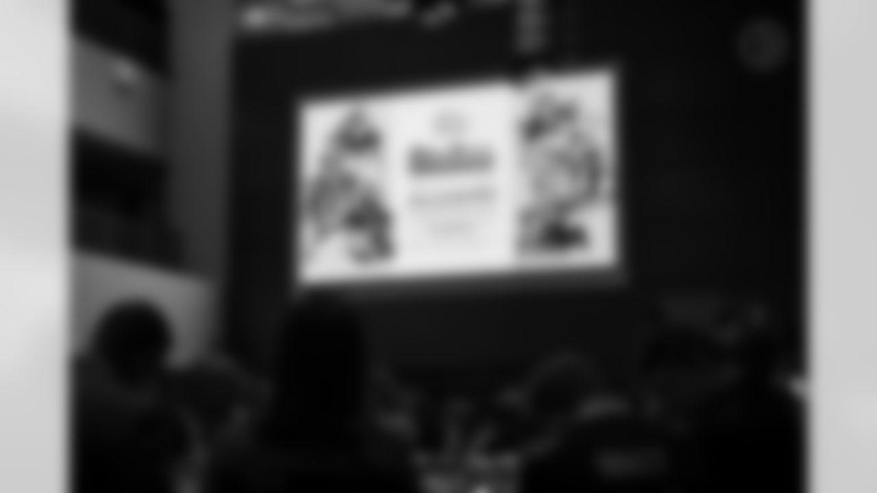 The Pittsburgh Steelers celebrated the 20th anniversary of Super Bowl XL during the Alumni Weekend Dinner at Acrisure Stadium benefitting the UPMC Sports Medicine Concussion Program, Saturday, Nov. 1, 2025 in Pittsburgh, PA. (Alysa Rubin / Pittsburgh Steelers)