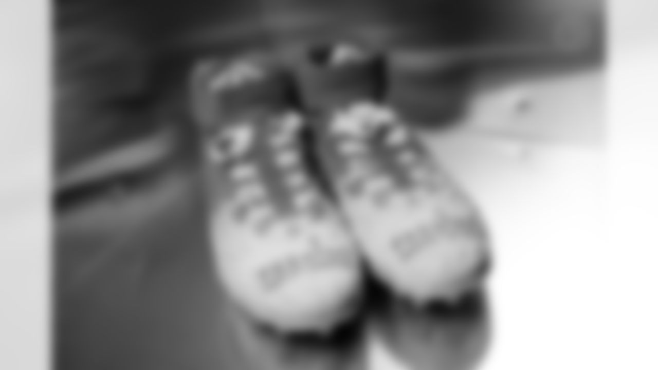 Pittsburgh Steelers guard Mason McCormick (66) will showcase his custom cleats supporting Feeding South Dakota during Week 13. (Alysa Rubin / Pittsburgh Steelers)