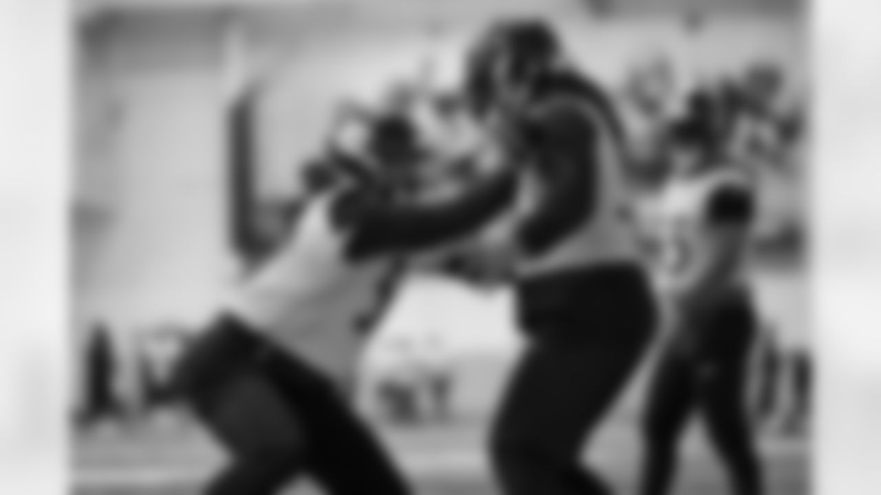 Pittsburgh Steelers linebacker Kana'i Mauga (57) and Pittsburgh Steelers linebacker Malik Harrison (50) during practice at the UPMC Rooney Sports Complex preparing for a Week 15 matchup against the Miami Dolphins, Friday, Dec. 12, 2025 in Pittsburgh, PA. (Alysa Rubin / Pittsburgh Steelers)