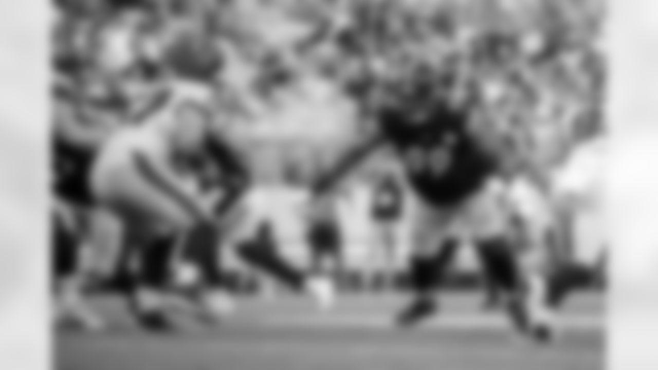 DT Derrick Harmon- No. 99