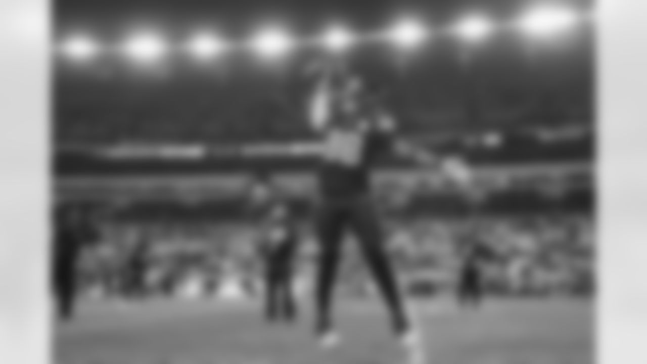 Pittsburgh Steelers defensive end DeMarvin Leal (98) during a regular season game between the Pittsburgh Steelers and the Miami Dolphins, Monday, Dec. 15, 2025 in Pittsburgh, PA. (Taylor Ollason / Pittsburgh Steelers)