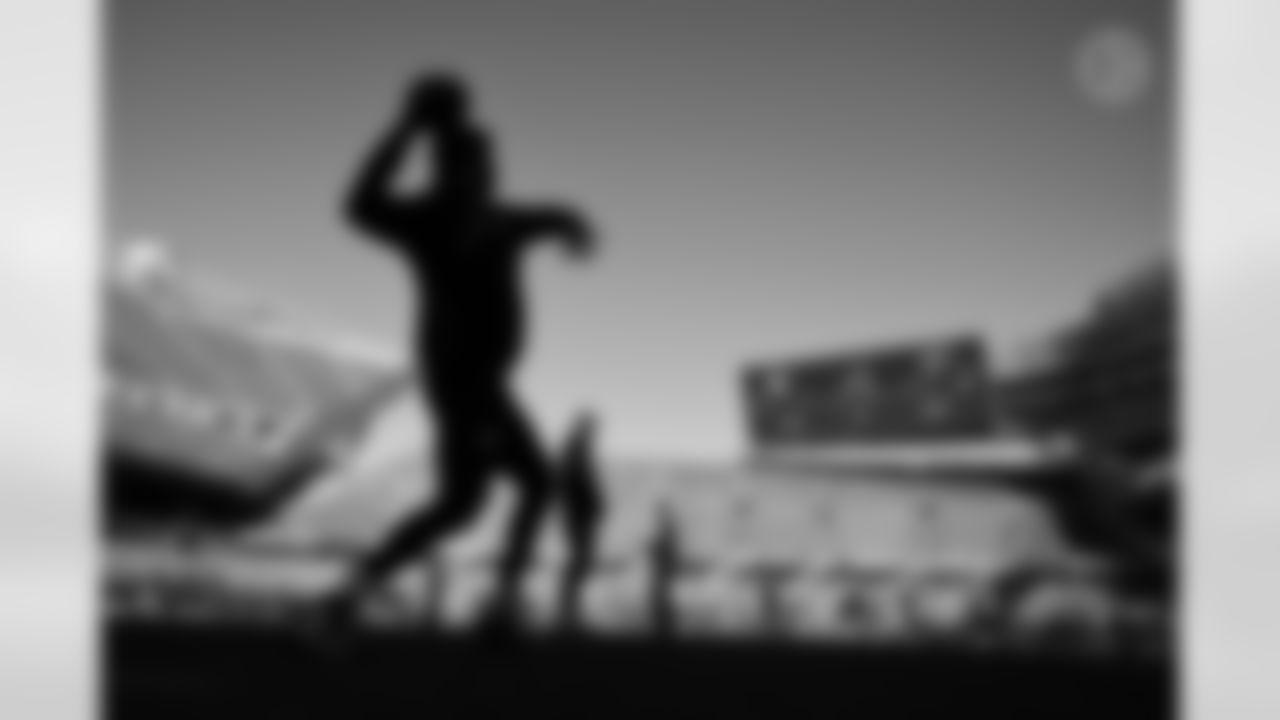 Pittsburgh Steelers quarterback Mason Rudolph (2) during a regular season game between the Pittsburgh Steelers and the Chicago Bears, Sunday, Nov. 23, 2025 in Chicago, IL. (Karl Roser / Pittsburgh Steelers)