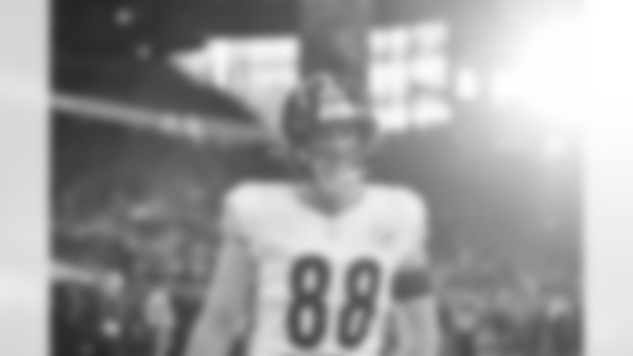 Pittsburgh Steelers tight end Pat Freiermuth (88) during a regular season game between the Pittsburgh Steelers and the Detroit Lions, Sunday, Dec. 21, 2025 in Detroit, MI. (Alysa Rubin / Pittsburgh Steelers)