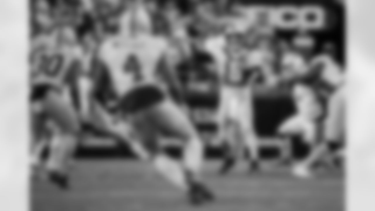 Pittsburgh Steelers quarterback Aaron Rodgers (8) throws the ball during a regular season game against the Green Bay Packers, Sunday, Oct. 26, 2025 in Pittsburgh, PA. The Packers beat the Steelers 35-25. (Alysa Rubin / Pittsburgh Steelers)