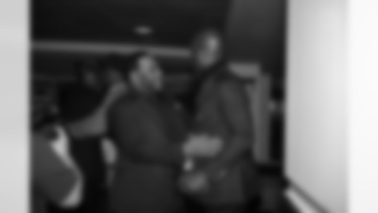 The Pittsburgh Steelers celebrate the 2025 Hall of Honor Class during the Hall of Honor Dinner Ceremony presented by U.S. Steel on Sunday, Dec. 14, 2025 in Pittsburgh, PA. (Alysa Rubin / Pittsburgh Steelers)