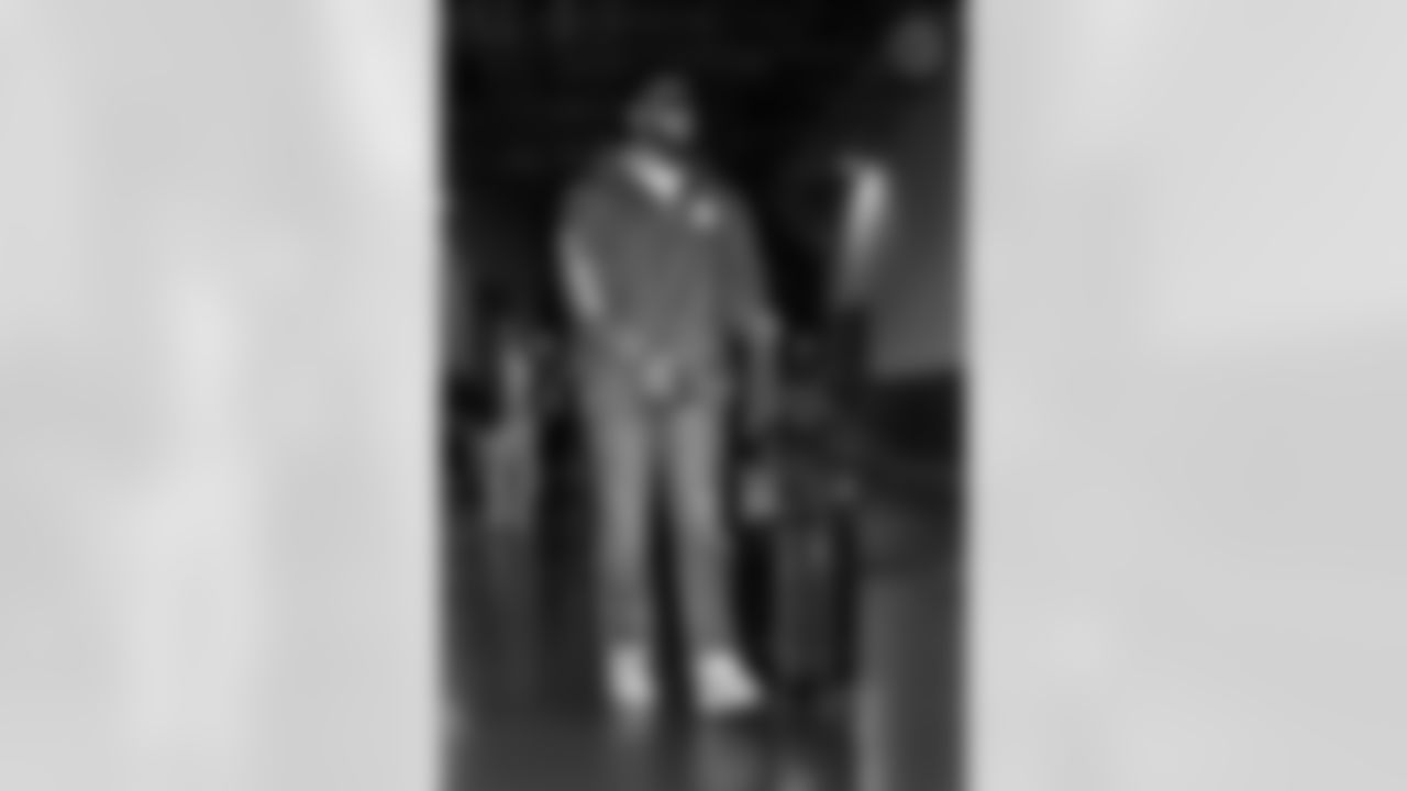 Pittsburgh Steelers linebacker Patrick Queen (6) during a regular season game between the Pittsburgh Steelers and the Los Angeles Chargers, Sunday, Nov. 9, 2025 in Inglewood, CA. (Alysa Rubin / Pittsburgh Steelers)