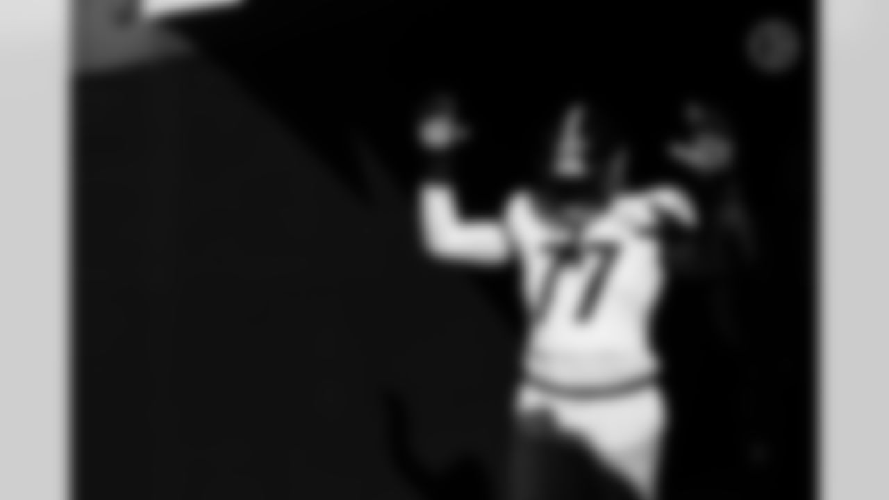 Pittsburgh Steelers offensive tackle Broderick Jones (77) during a regular season game between the Pittsburgh Steelers and the Chicago Bears, Sunday, Nov. 23, 2025 in Chicago, IL. (Alysa Rubin / Pittsburgh Steelers)