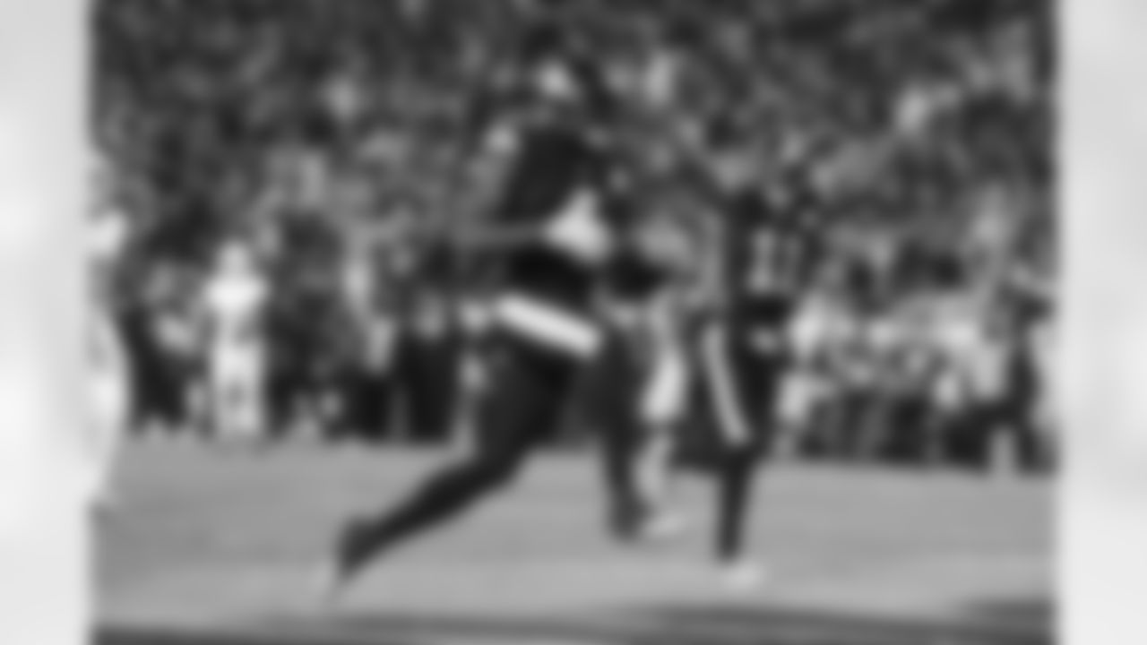 Pittsburgh Steelers wide receiver DK Metcalf (4) and Pittsburgh Steelers wide receiver Marquez Valdes-Scantling (11) during a regular season game between the Pittsburgh Steelers and the Miami Dolphins, Monday, Dec. 15, 2025 in Pittsburgh, PA. (Jared Wickerham / Pittsburgh Steelers)