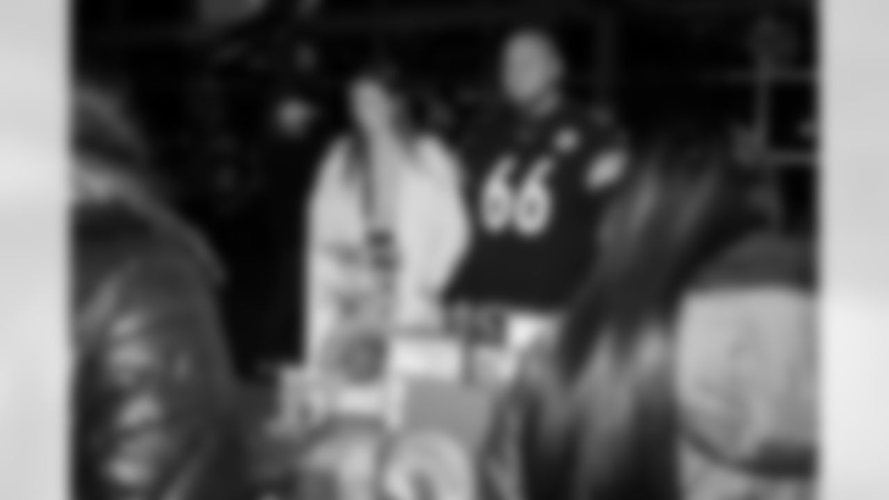 The Pittsburgh Steelers partnered with Convoy of Hope to give back to multiple community organizations in the Pittsburgh area on Tuesday, Dec. 9, 2025 in Pittsburgh, PA. (Alysa Rubin / Pittsburgh Steelers)